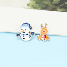 Cartoon snowflake elk Christmas brooch Student accessories cute Christmas brooch accessories